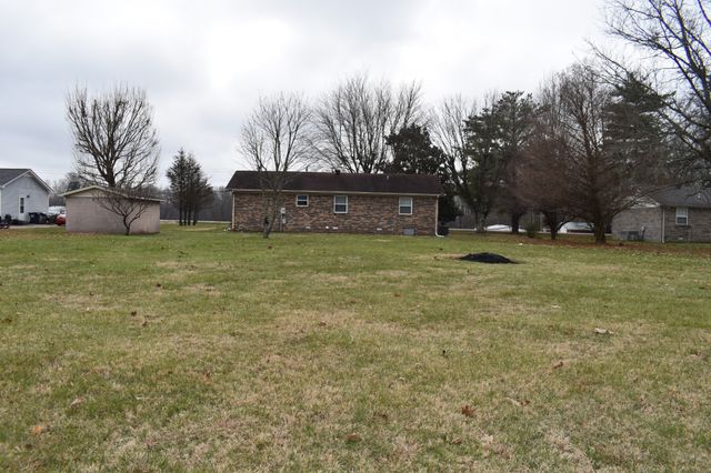 1396 Old Highway 52, Lafayette, TN 37083