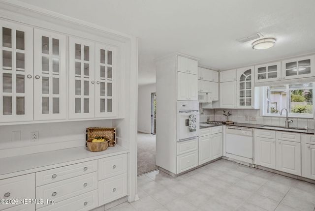 5004 S WINCHESTER Drive S, Jacksonville, FL 32217