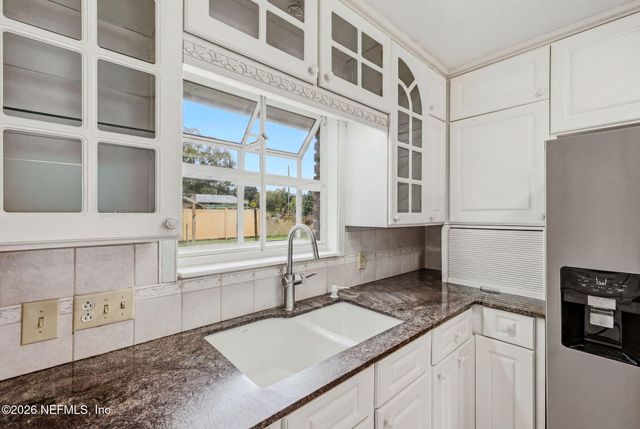 5004 S WINCHESTER Drive S, Jacksonville, FL 32217