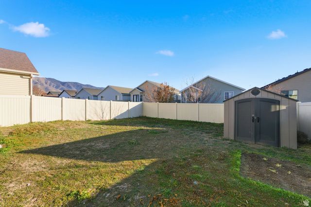 1674 E DOWNWATER ST, Eagle Mountain, UT 84005