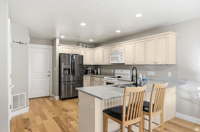 1674 E DOWNWATER ST, Eagle Mountain, UT 84005