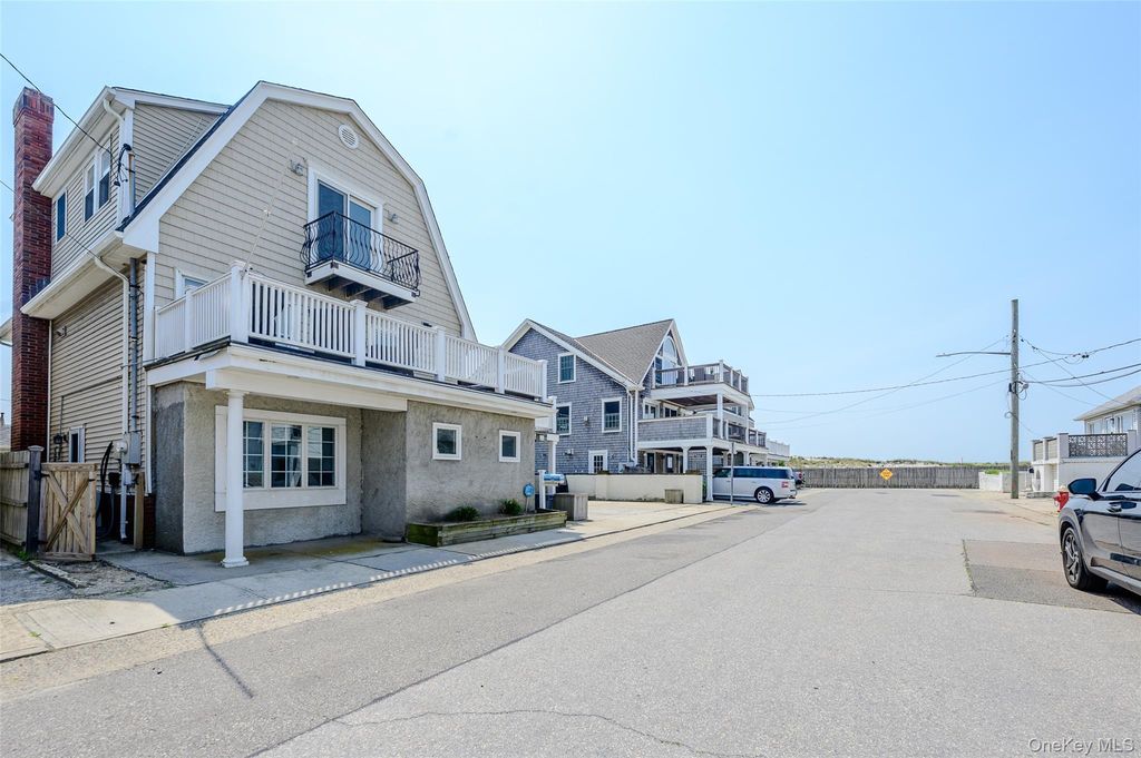 30 Buffalo Avenue, Long Beach, NY 11561