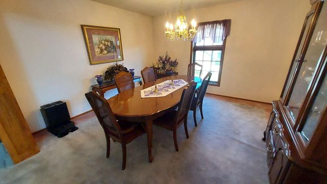8404 S 68th STREET, Franklin, WI 53132