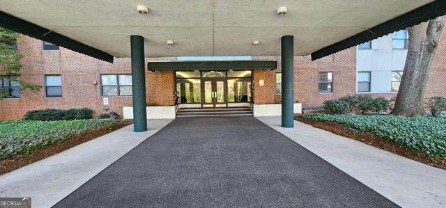 2965 Pharr Court NW 316, Atlanta, GA 30305