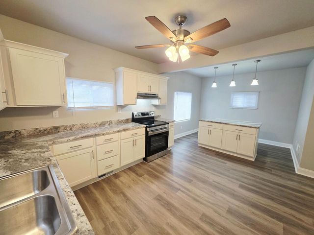 4668 N 28th STREET, Milwaukee, WI 53209