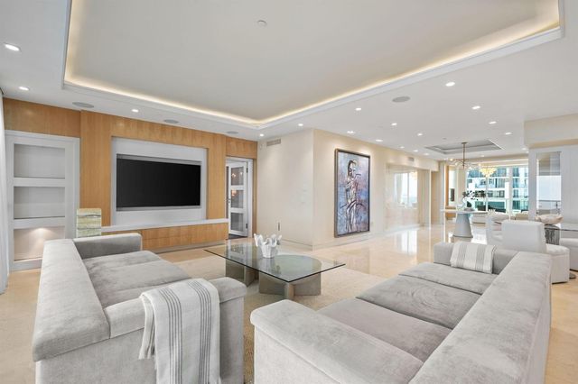 101 S Fort Lauderdale Beach Boulevard PH 2703, Fort Lauderdale, FL 33316
