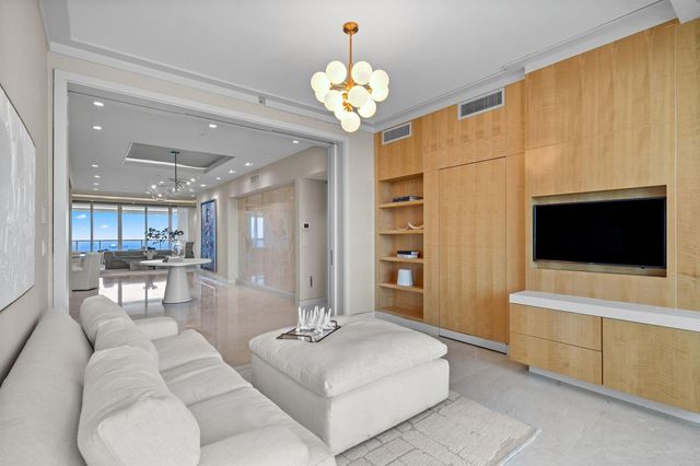 101 S Fort Lauderdale Beach Boulevard PH 2703, Fort Lauderdale, FL 33316