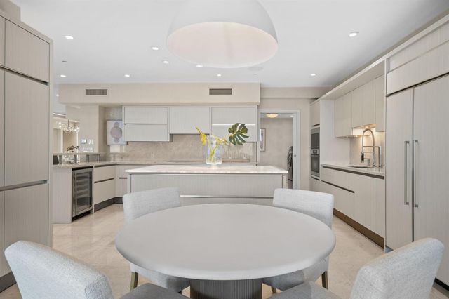 101 S Fort Lauderdale Beach Boulevard PH 2703, Fort Lauderdale, FL 33316