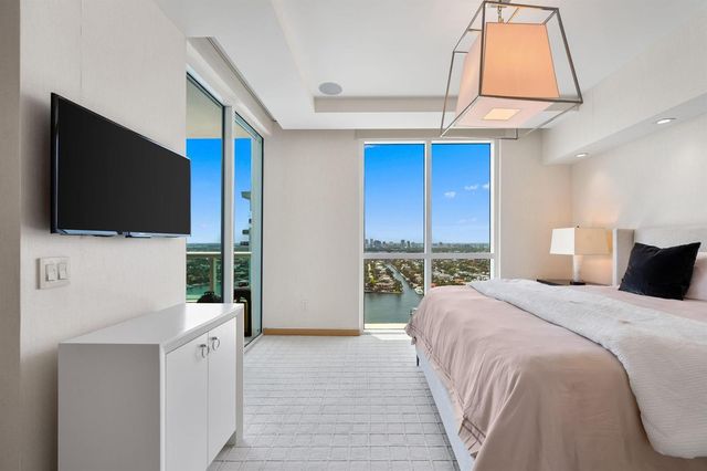 101 S Fort Lauderdale Beach Boulevard PH 2703, Fort Lauderdale, FL 33316