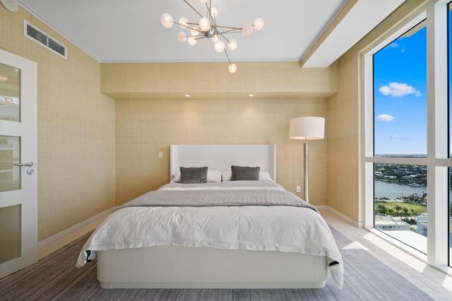 101 S Fort Lauderdale Beach Boulevard PH 2703, Fort Lauderdale, FL 33316