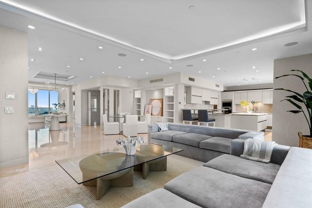 101 S Fort Lauderdale Beach Boulevard PH 2703, Fort Lauderdale, FL 33316