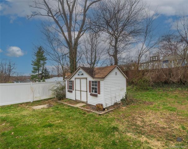 43 Lafayette Drive, New Windsor, NY 12553