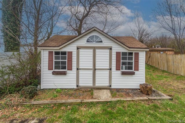 43 Lafayette Drive, New Windsor, NY 12553
