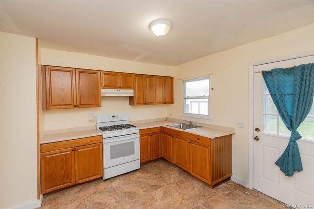 43 Lafayette Drive, New Windsor, NY 12553