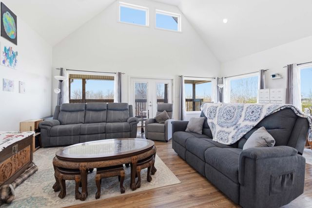 3128 Kentucky 3277, Nancy, KY 42544