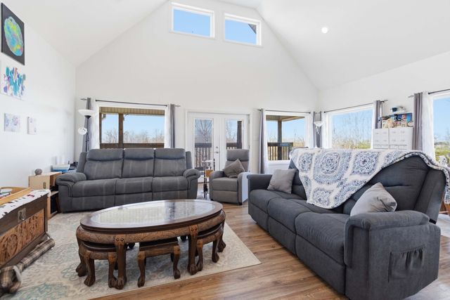 3128 Kentucky 3277, Nancy, KY 42544