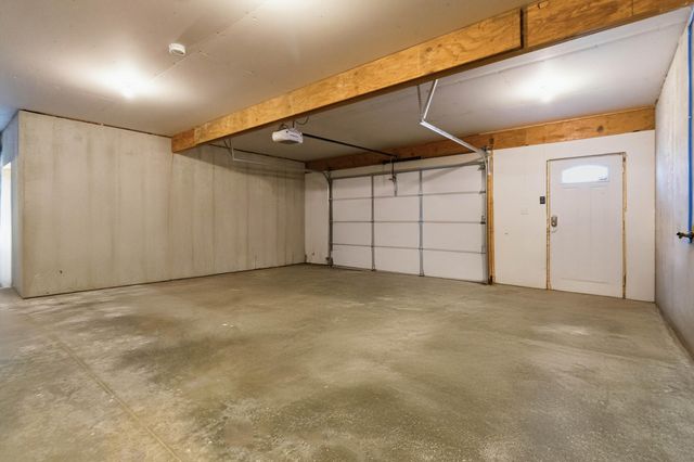 3128 Kentucky 3277, Nancy, KY 42544