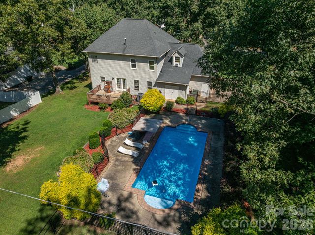 109 Nemans Cove, Cherryville, NC 28021