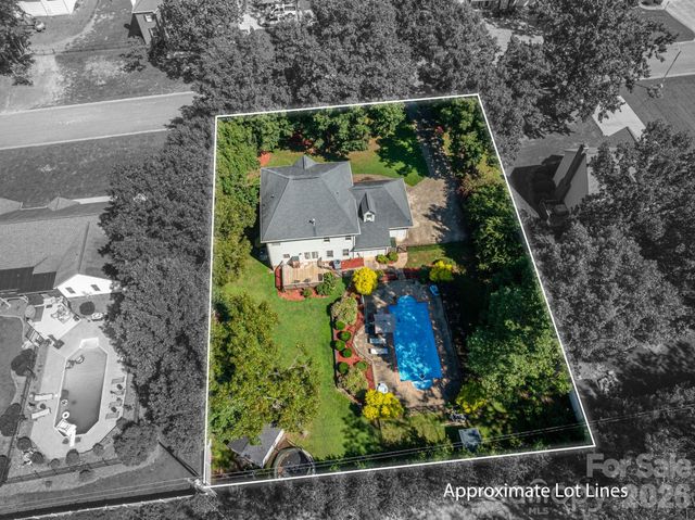 109 Nemans Cove, Cherryville, NC 28021