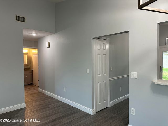 976 S Fork Circle, Melbourne, FL 32901