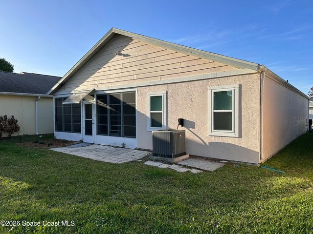 976 S Fork Circle, Melbourne, FL 32901