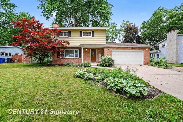 2918 Saint Marys Drive, Midland, MI 48640
