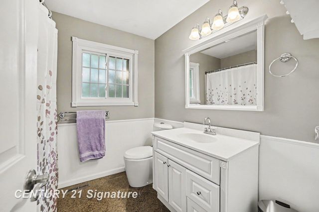 2918 Saint Marys Drive, Midland, MI 48640