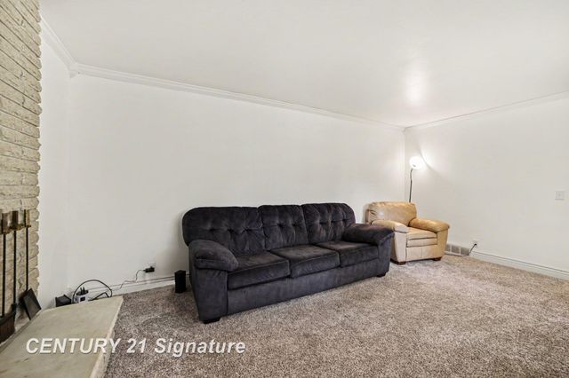 2918 Saint Marys Drive, Midland, MI 48640