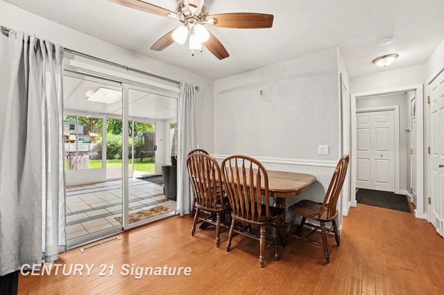 2918 Saint Marys Drive, Midland, MI 48640