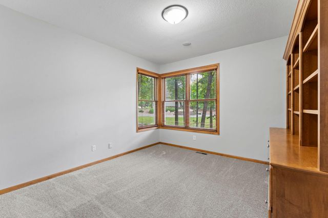 8915 Umbria Place N, Maple Grove, MN 55311