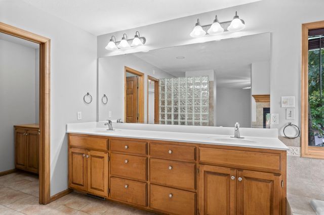 8915 Umbria Place N, Maple Grove, MN 55311