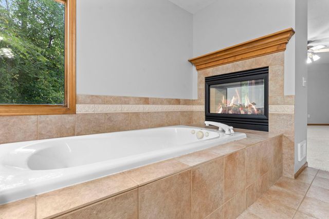 8915 Umbria Place N, Maple Grove, MN 55311