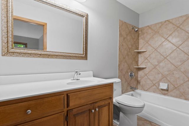 8915 Umbria Place N, Maple Grove, MN 55311