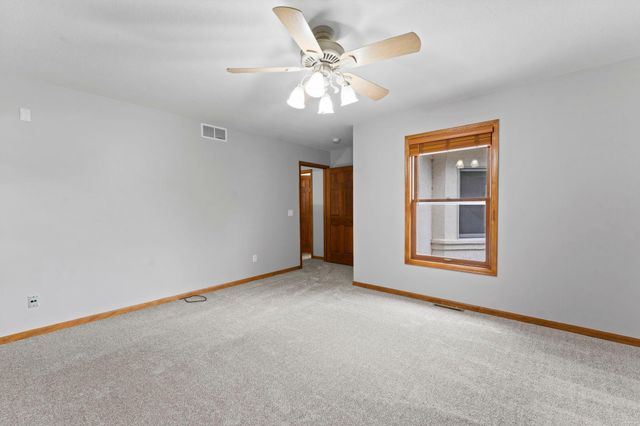 8915 Umbria Place N, Maple Grove, MN 55311