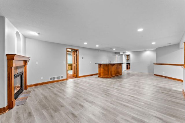 8915 Umbria Place N, Maple Grove, MN 55311