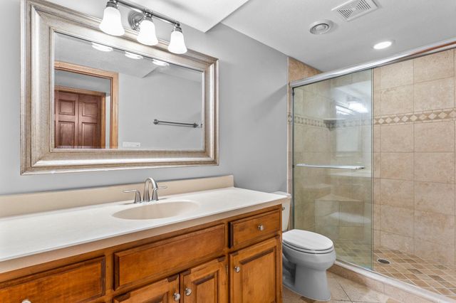 8915 Umbria Place N, Maple Grove, MN 55311