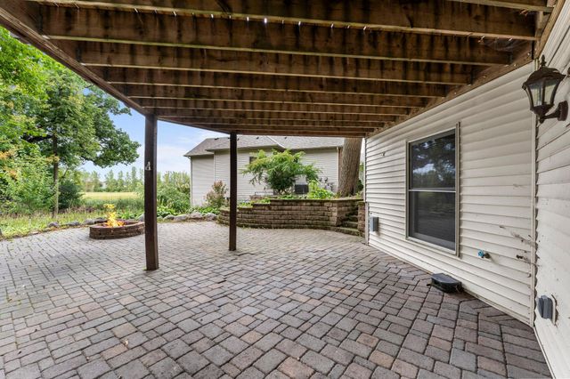 8915 Umbria Place N, Maple Grove, MN 55311