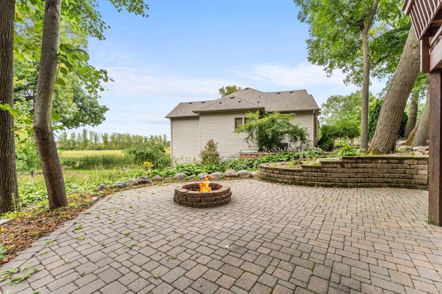 8915 Umbria Place N, Maple Grove, MN 55311