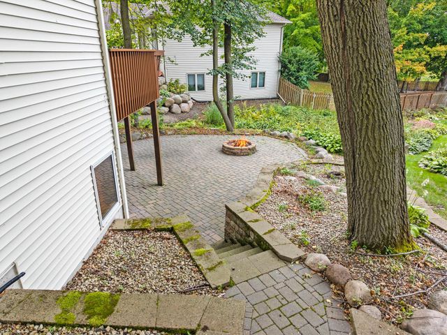 8915 Umbria Place N, Maple Grove, MN 55311
