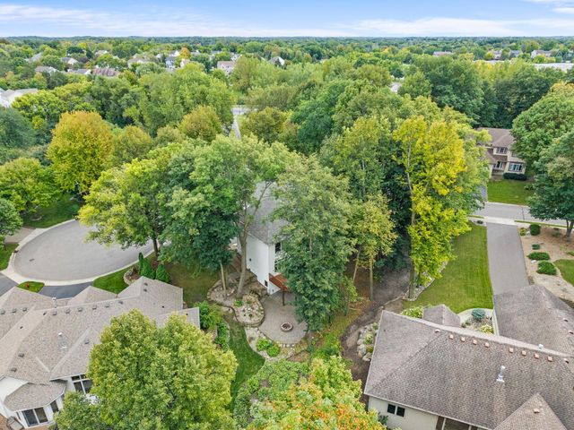 8915 Umbria Place N, Maple Grove, MN 55311
