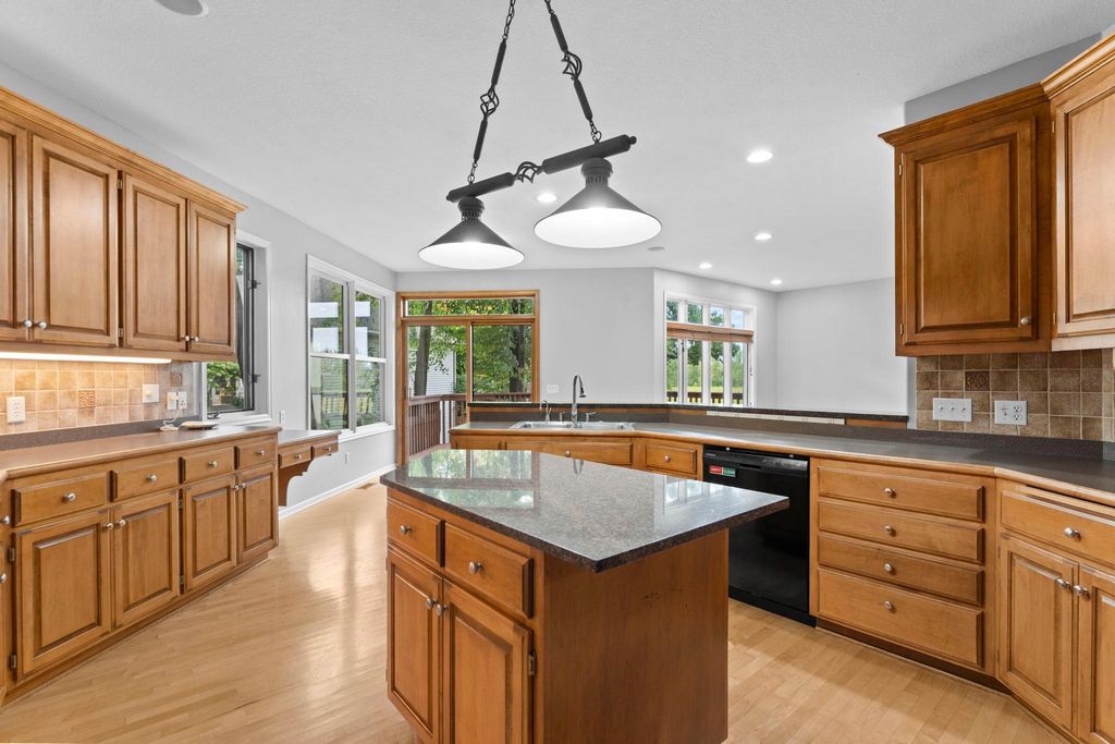 8915 Umbria Place N, Maple Grove, MN 55311 — photo 5