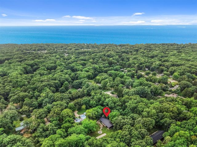 9442 Community Hall Road, Union Pier, MI 49129