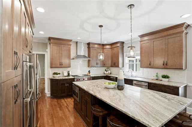 12880 Bucksport Drive, Roswell, GA 30075