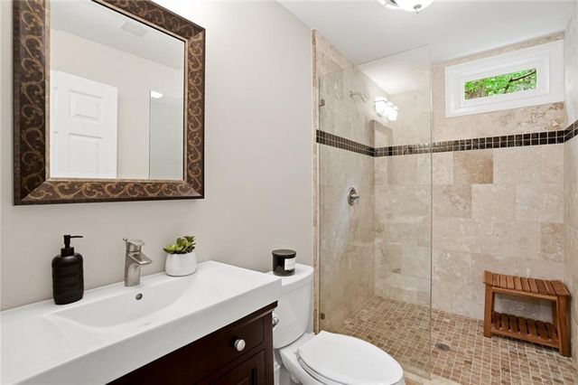 12880 Bucksport Drive, Roswell, GA 30075