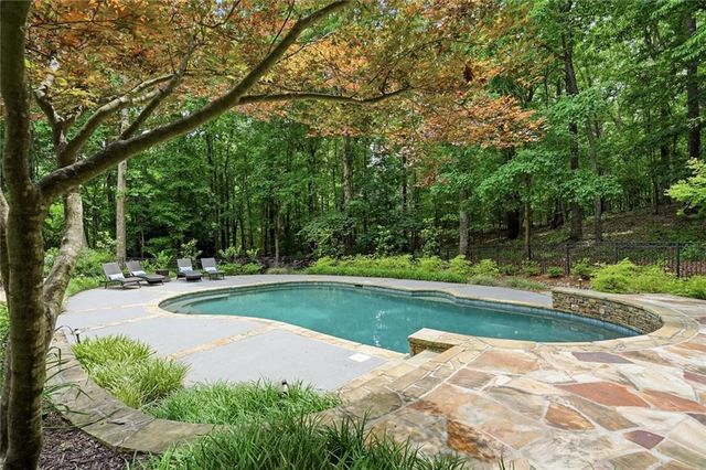 12880 Bucksport Drive, Roswell, GA 30075