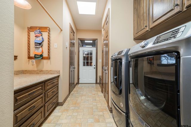 1032 W FM 900, Mt Vernon, TX 75457