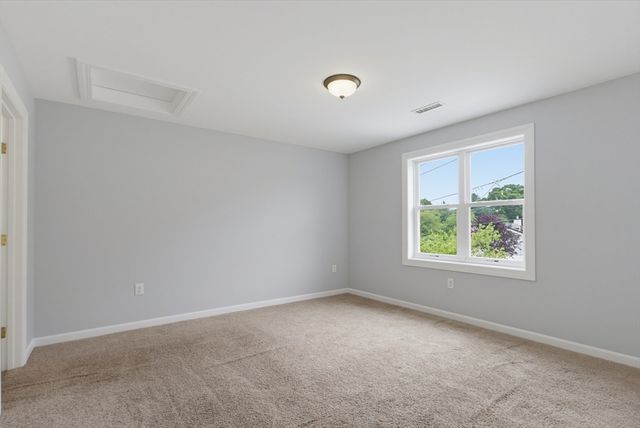 70 Swan Ave, Worcester, MA 01602