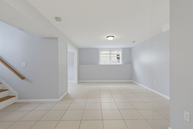 70 Swan Ave, Worcester, MA 01602