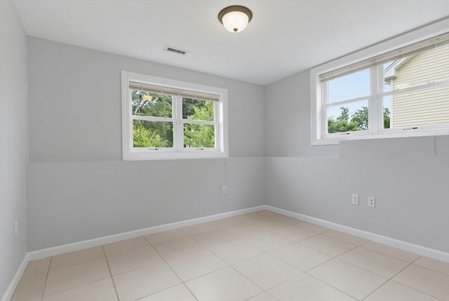 70 Swan Ave, Worcester, MA 01602