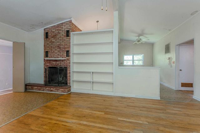 1323 Columbia Ave, Benton, AR 72015
